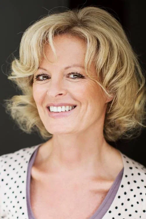 Photo of Claudia Neidig, Acting
