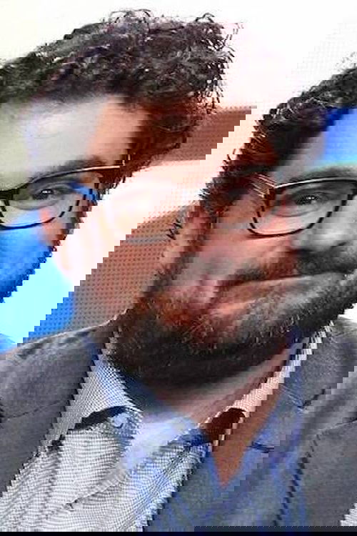 Bobby Moynihan profile