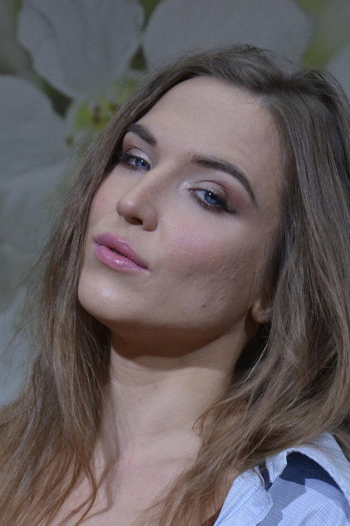 Photo of Nicole Pearl, Acting