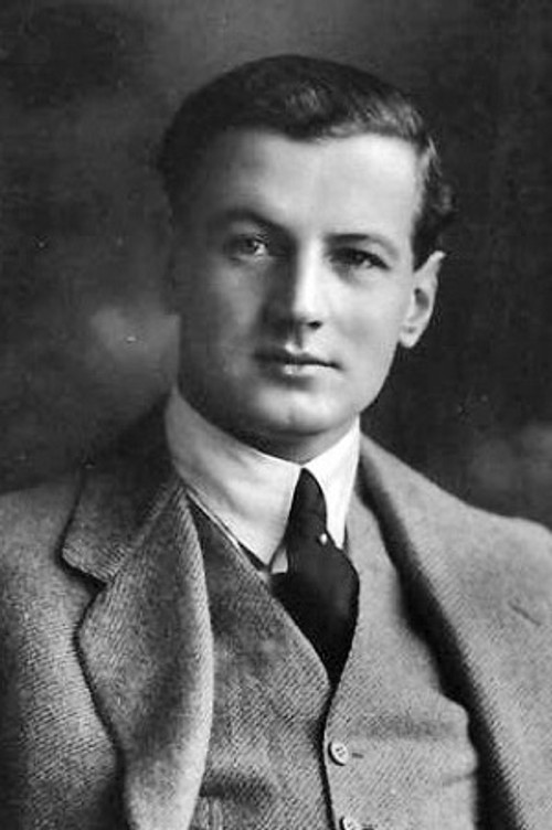 Photo of Carlo Keil-Möller, Writing