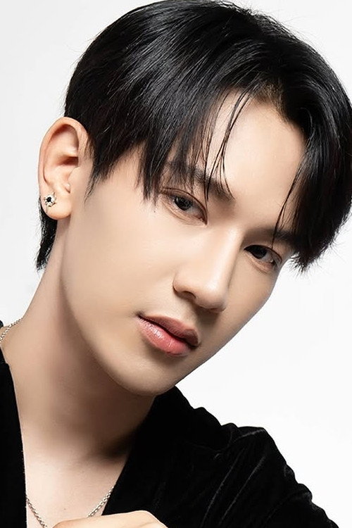 Thanawat Phiphattharadol profile