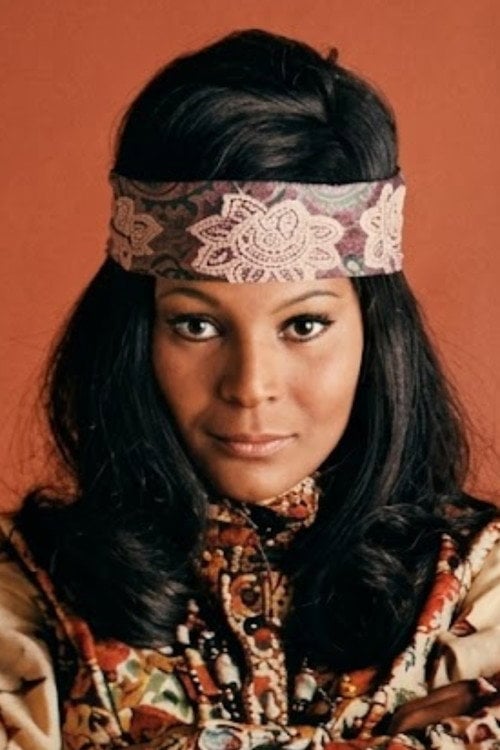 Photo of Esmeralda Barros, Acting