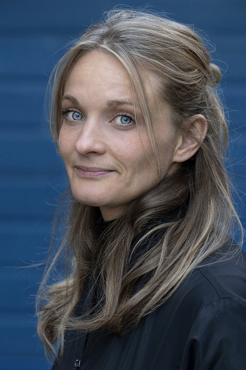 Photo of Julia Drache, Writing