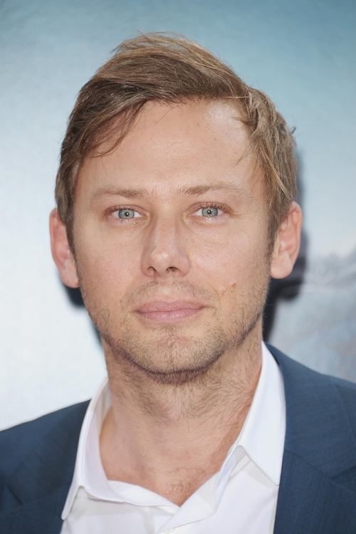 Jimmi Simpson profile