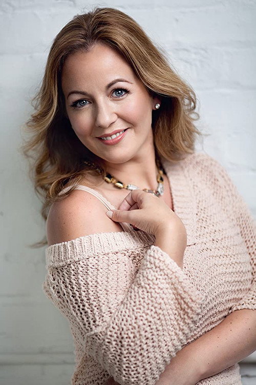 Photo of Lisa Kelly, Acting