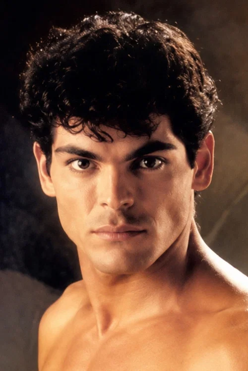 Photo of Arik Travis, Acting