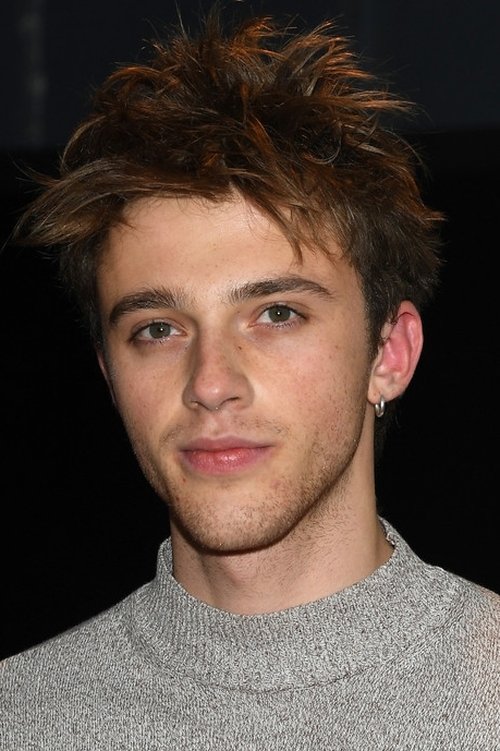 Benjamin Voisin profile