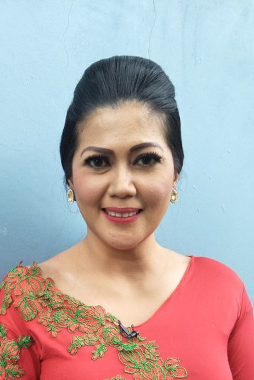 Helsi Herlinda profile