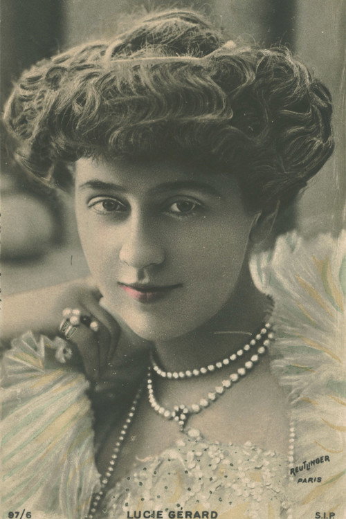 Photo of Lucy Mareil, Acting