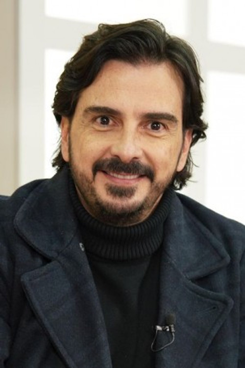 Carlos Camacho profile