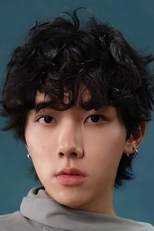 Photo of Peng Kangjun, Acting