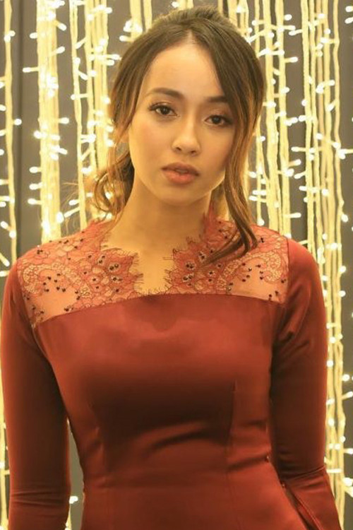 Oktovia Manrose profile