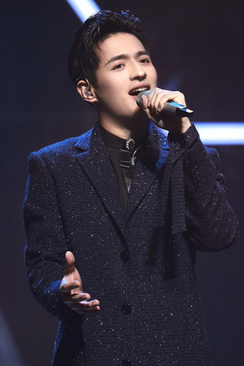 Photo of He Liangchen, Acting