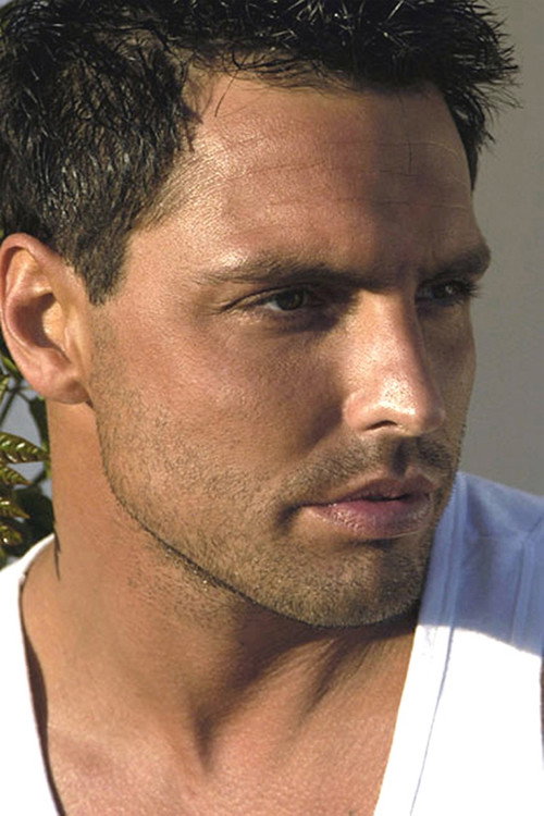Photo of Lee Henshaw, Acting