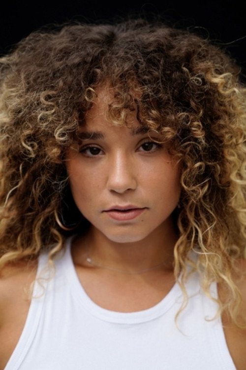 Photo of Maeva Gonzalez, Acting