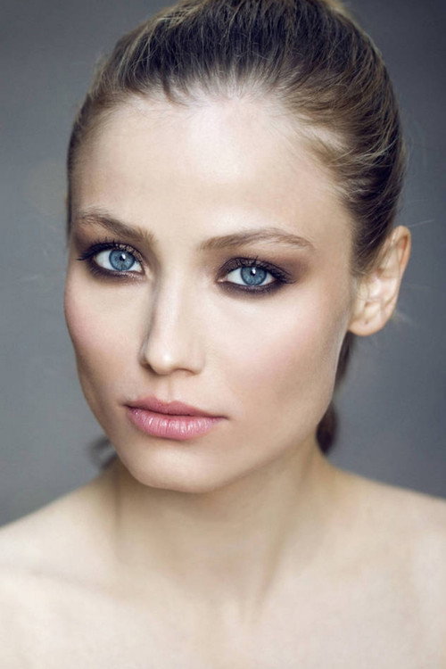 Photo of Veronica Olivier, Acting