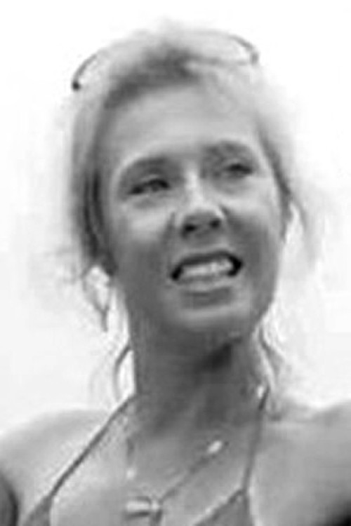 Photo of Marília Naue, Acting
