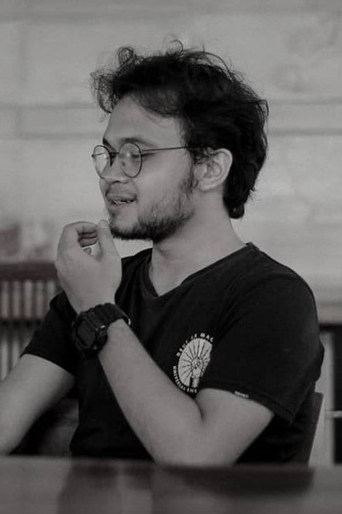 Photo of Deandrey Putra, Writing