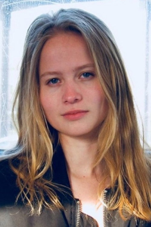 Photo of Elisa Heusch, Acting