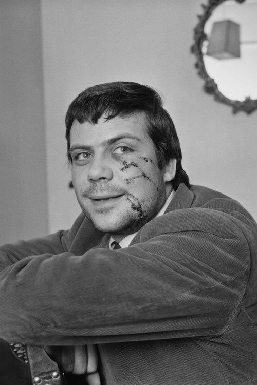 Movie poster for The Real Oliver Reed (2000)
