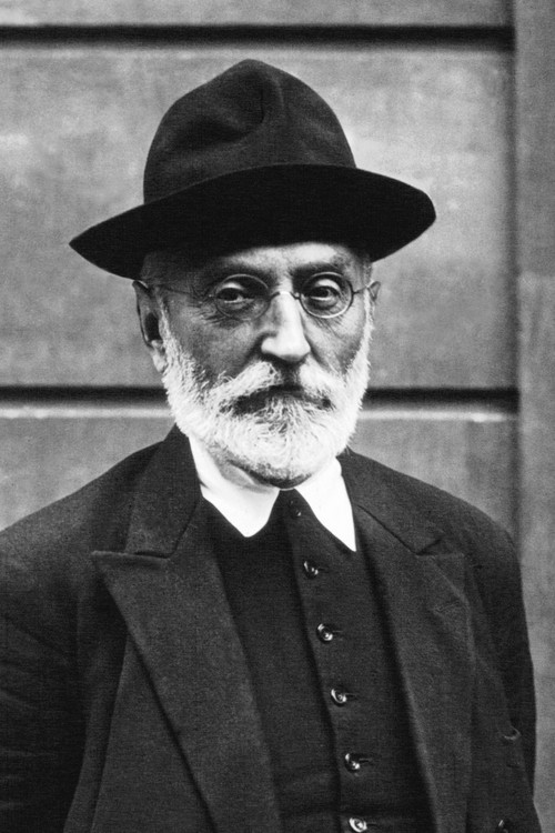 Photo of Miguel de Unamuno, Writing