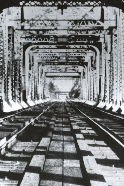 Movie poster for Railroad Turnbridge (1976)
