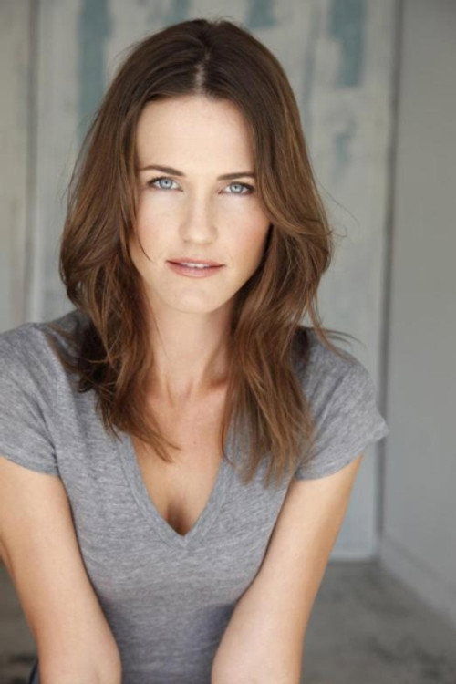 Photo of Stephanie Barnes, Acting