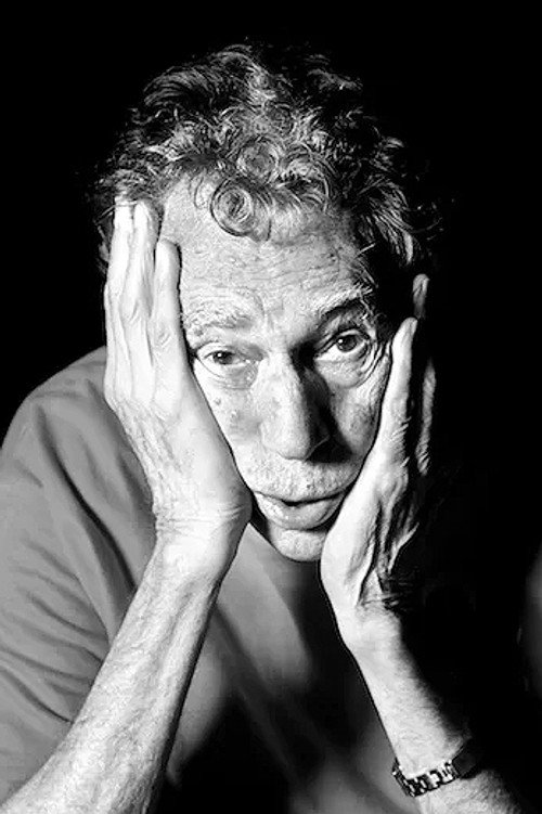 Antunes Filho profile