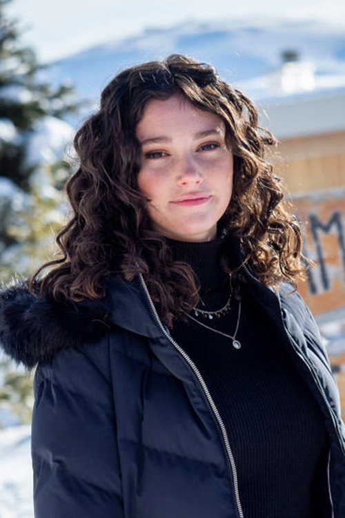 Photo of Lila Gueneau, Acting