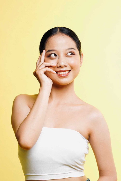 Photo of Nove Ayu, Acting