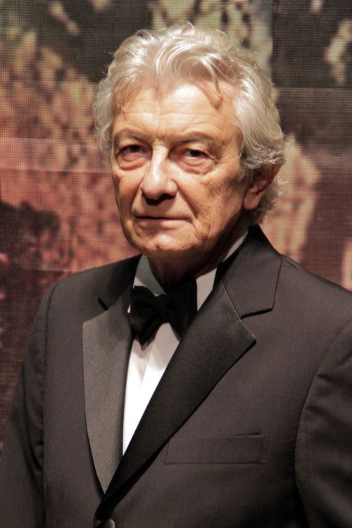 Arturo Bonín profile