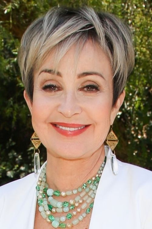Annie Potts profile