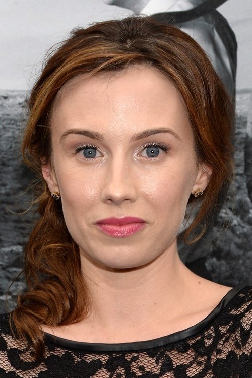 Wynn Everett profile