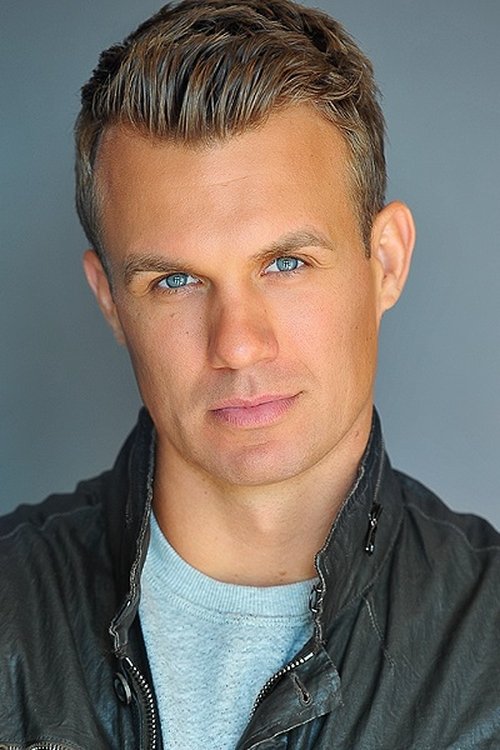 Artie Baxter profile