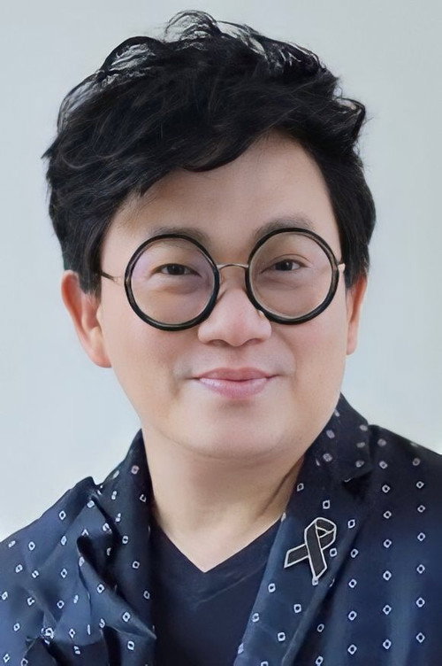 Photo of Piya Sawetpikul, Acting