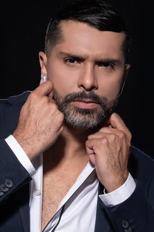 Photo of Daniel Revette, Acting