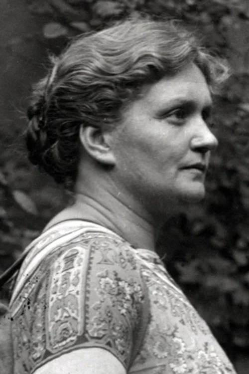 Photo of Caroline van Dommelen, Acting