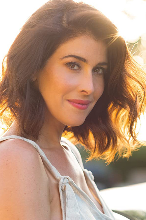 Krizia Bajos profile