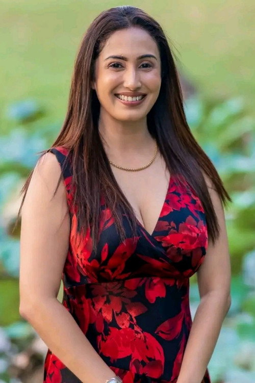 Photo of Dinithi Walgamage, Acting