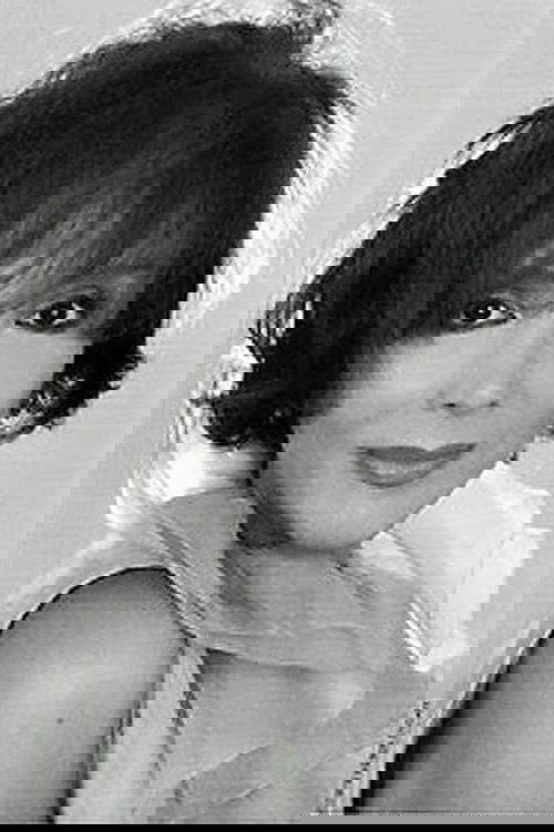 Esperanza Roy profile