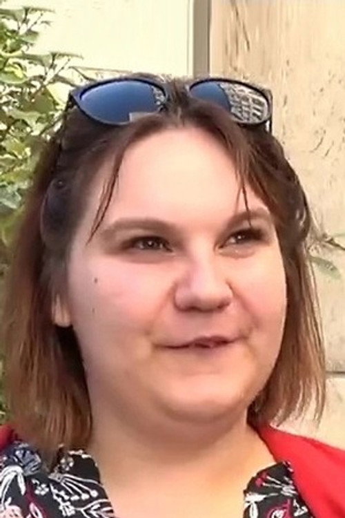 Photo of Alice, Acting