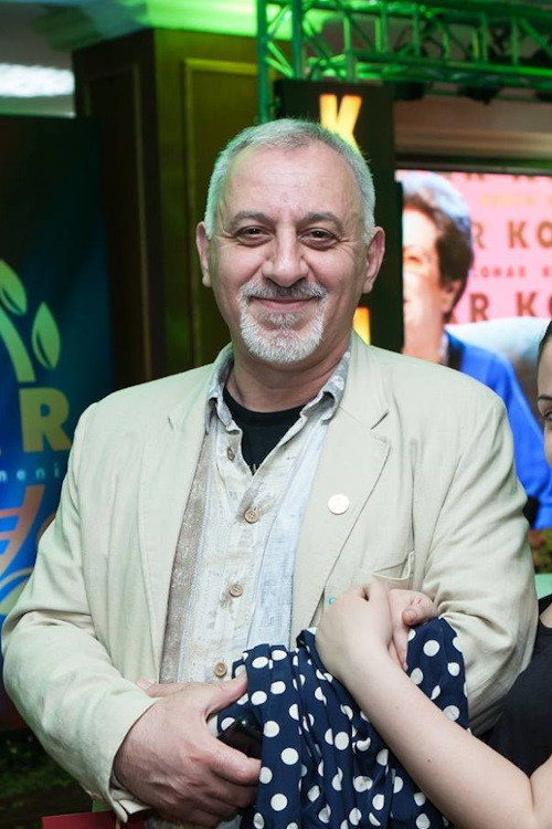 Photo of Krist Manaryan, Writing