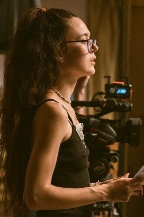 Photo of Valèria Hawich, Writing