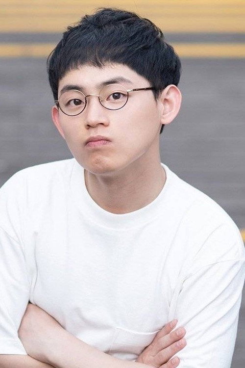 Photo of Son Yong-beom, Acting