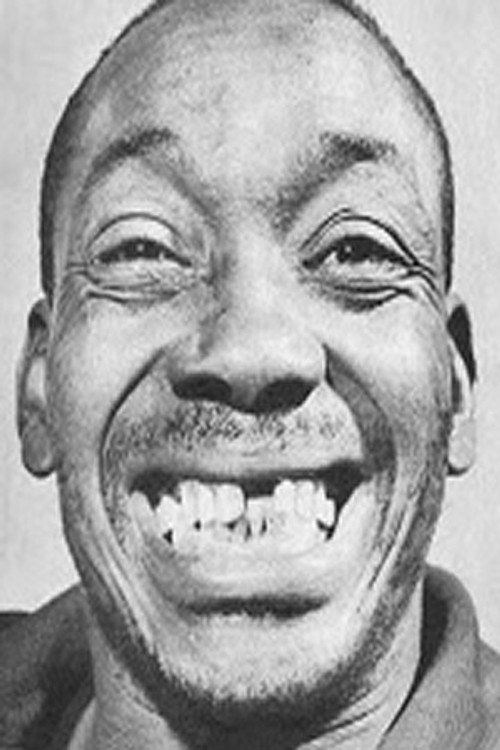 Tião Macalé profile