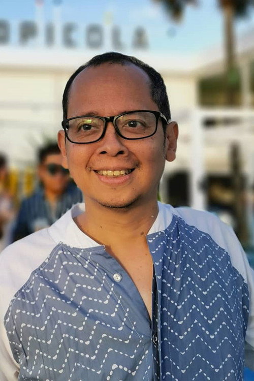 Photo of Ari Tulang, Acting