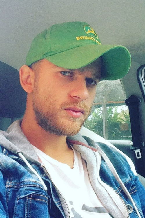 César Morales profile