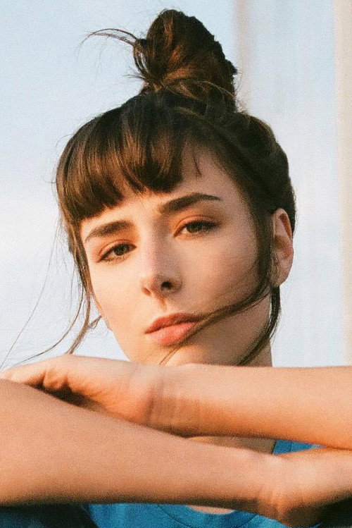 Photo of Ariane Roy, Acting
