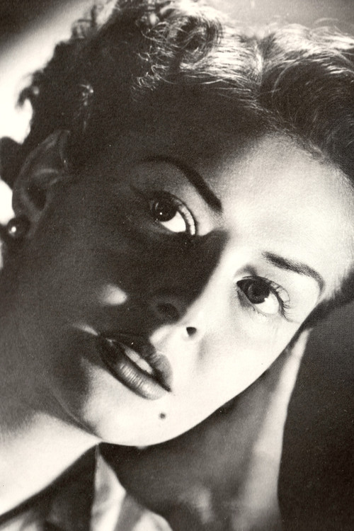 Photo of Elena Fernán, Acting