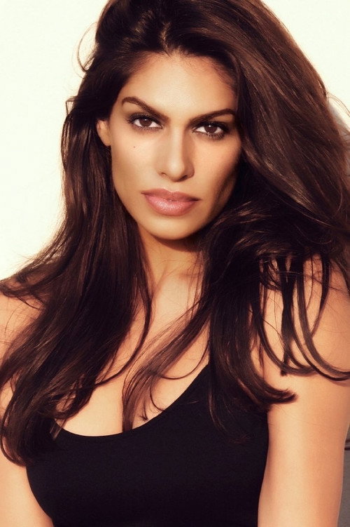 Photo of Rayna Tharani, Acting